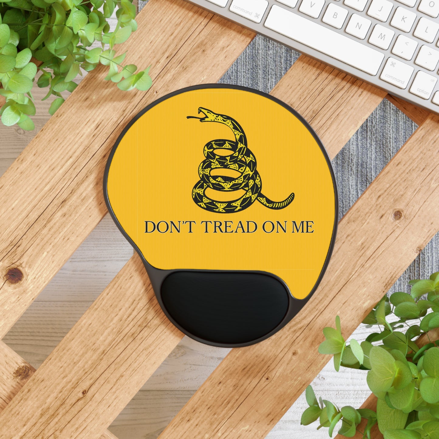 Don't Tread on Me Gadsden Flag Ergonomic Mouse Pad - Perfect Gift for Patriots